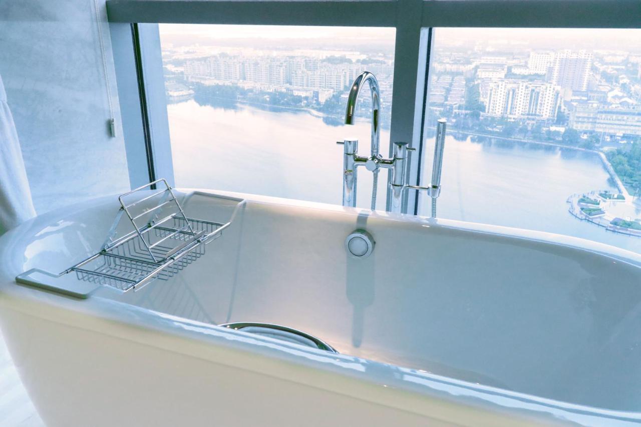 Wyndham Grand Suzhou Fenhu Hotel Xinta Luaran gambar