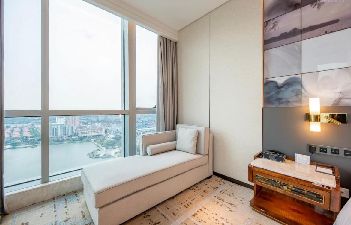 Wyndham Grand Suzhou Fenhu Hotel Xinta Luaran gambar