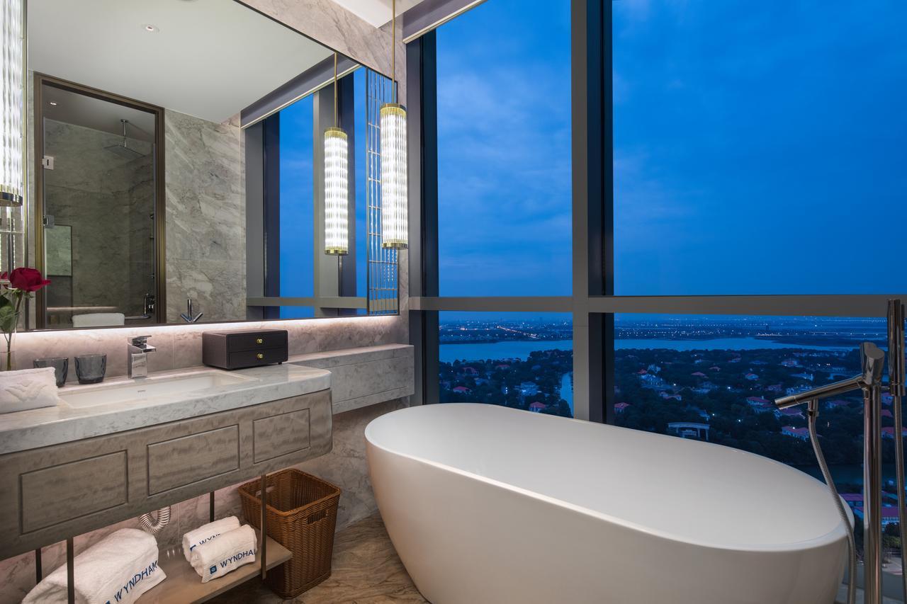 Wyndham Grand Suzhou Fenhu Hotel Xinta Luaran gambar